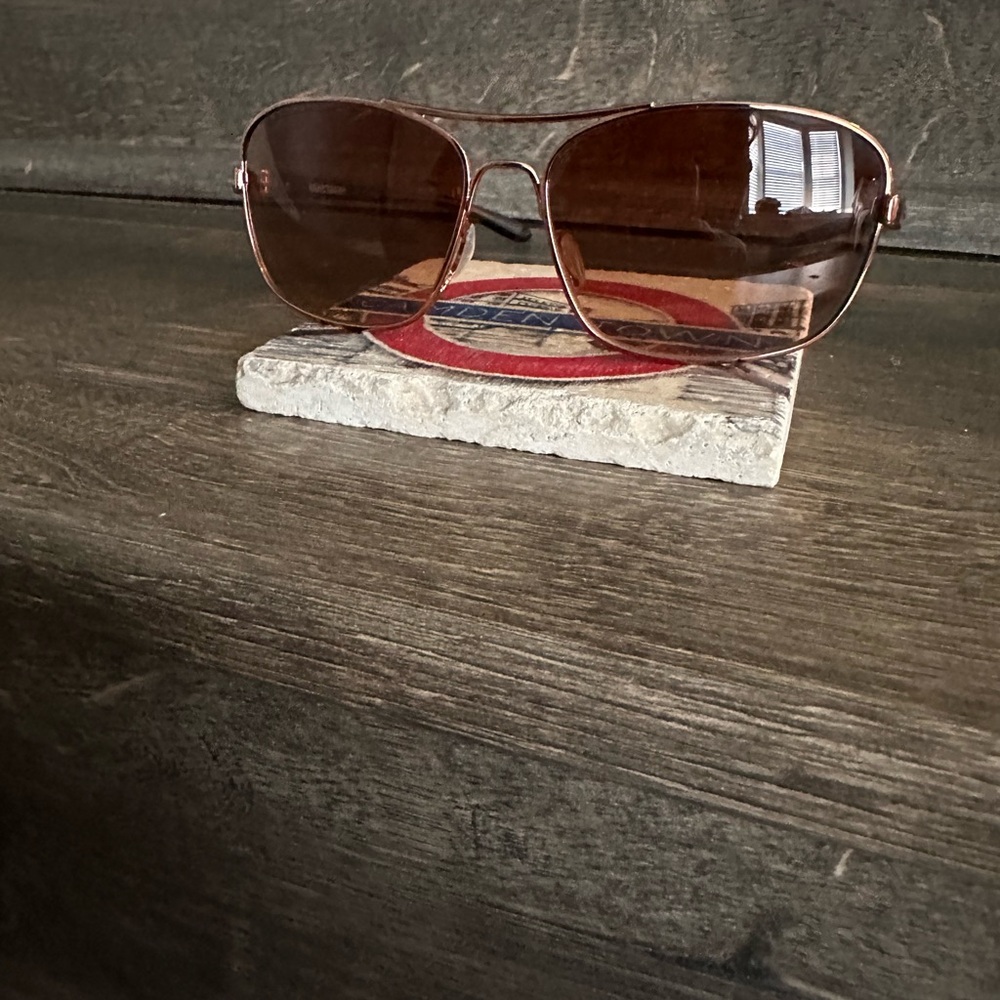 Women’s Oakley SANCTUARY Polarized Sunglasses